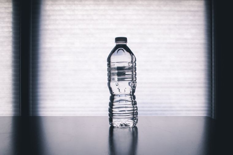 Glass of ice cold water — drinking cold water boosts metabolism by 30% for 30-40 minutes